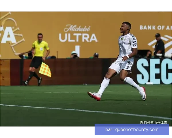 姆巴佩加盟皇马首度合练 莫德里奇主动让出点球权展现领袖风范